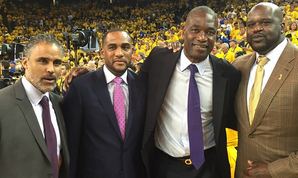 士国脚后卫 士国脚后卫